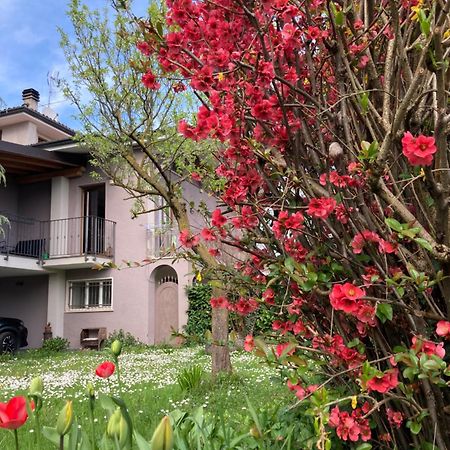 Al Clisi Graziosa Mansarda Villanuova sul clisi Exterior foto